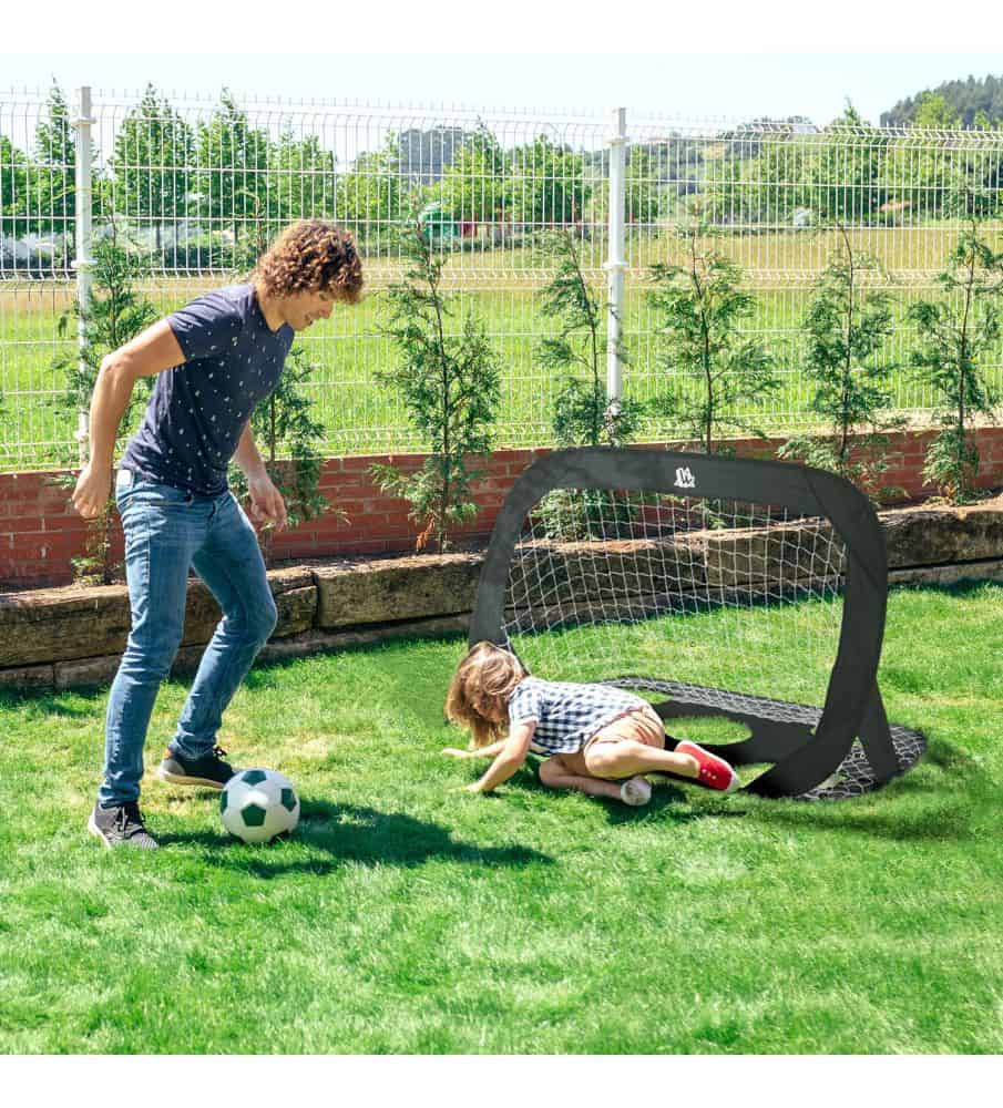 Mini but de foot et cage portative, comparatif pour les petits jardins 